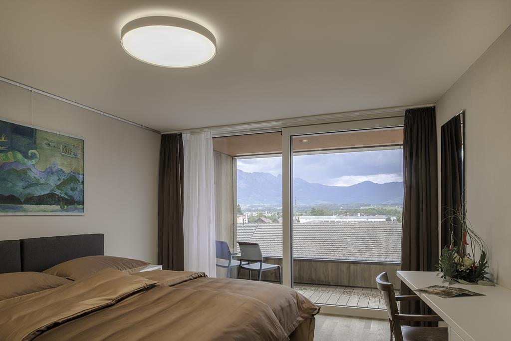Schueuer Restaurant & Kultur Hotel Steffisburg ภายนอก รูปภาพ