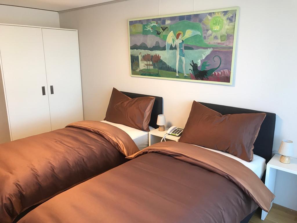 Schueuer Restaurant & Kultur Hotel Steffisburg ภายนอก รูปภาพ